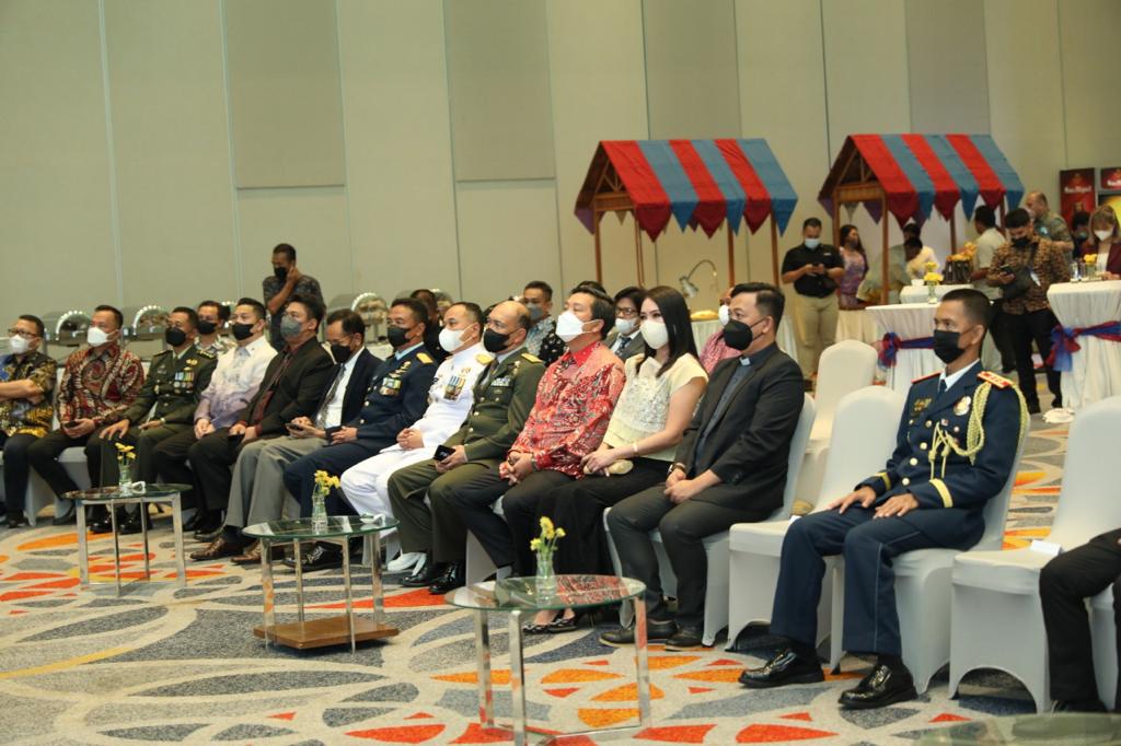 Reception with Philippine Consulate Officials